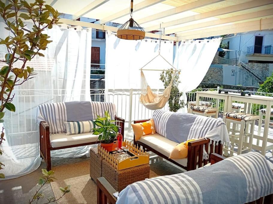 Duka'S Gardenhouse Vila Skopelos Town Exterior foto